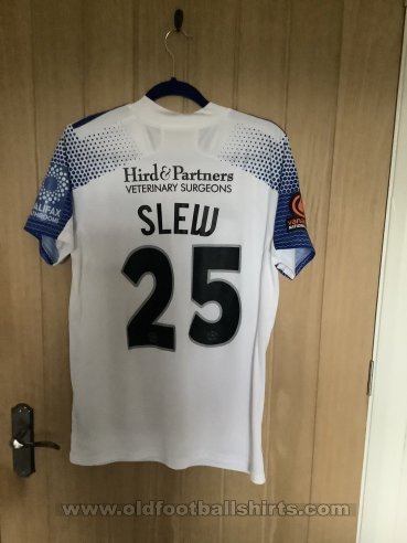 Halifax Town Away baju bolasepak 2021 - 2022