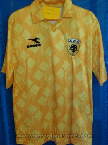 AEK Athens Home football shirt 1991 - 1992