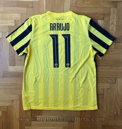 AEK Athens Home baju bolasepak 2021 - 2022
