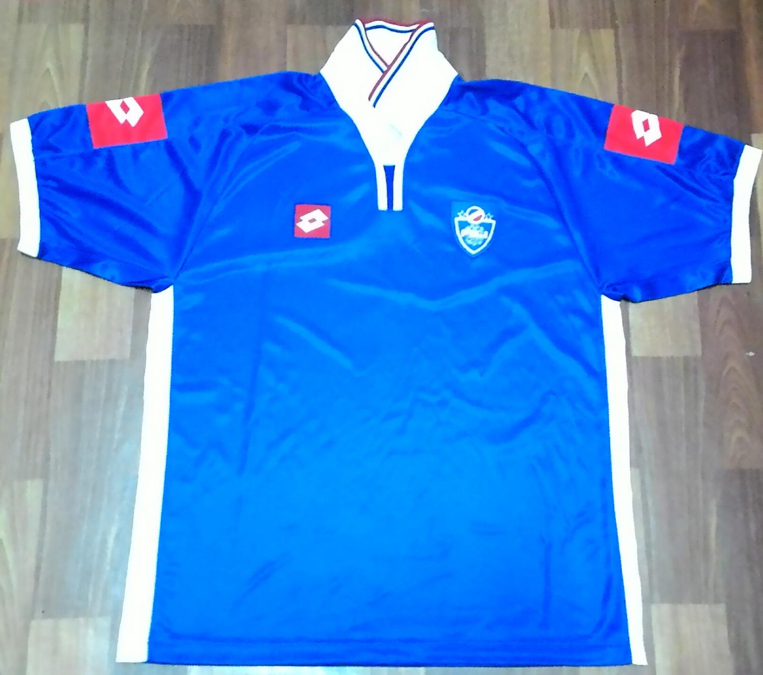 Yugoslavia Home football shirt 2002 2003.