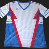 Training/Leisure football shirt 1990 - 1991