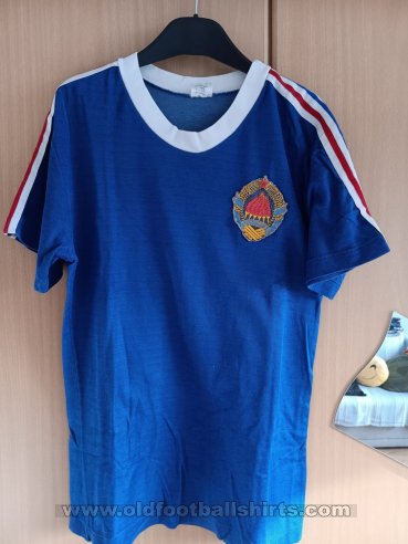 Yugoslavia Home football shirt 1976 - 1977