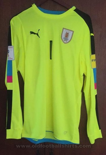 Uruguay Goalkeeper football shirt 2016 - 2018