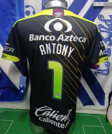 Puebla Goalkeeper football shirt 2019 - 2020