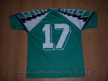 Dyskobolia Grodzisk Wielkopolski Home football shirt 2002 - 2003