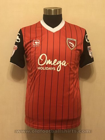 Morecambe Home Maillot de foot 2016 - 2017