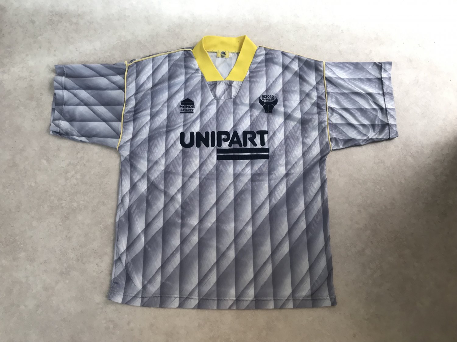Maillot De Football Oxford United Extérieur 1985/86 - Taille L Adulte - Umbro - Couleur Argent - Vintage