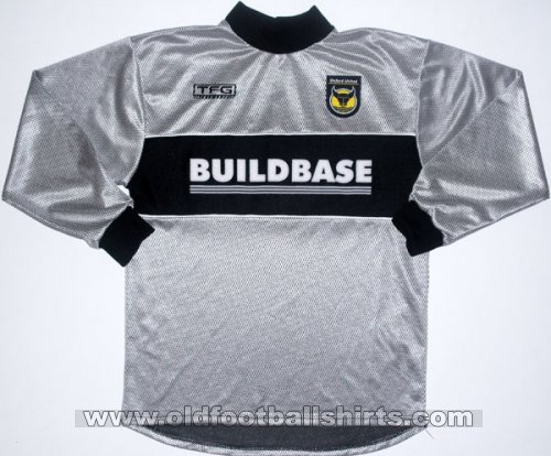 Oxford United Goalkeeper football shirt 2001 - 2003