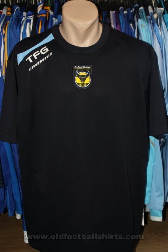 Oxford United Training/Leisure football shirt 2004 - 2005