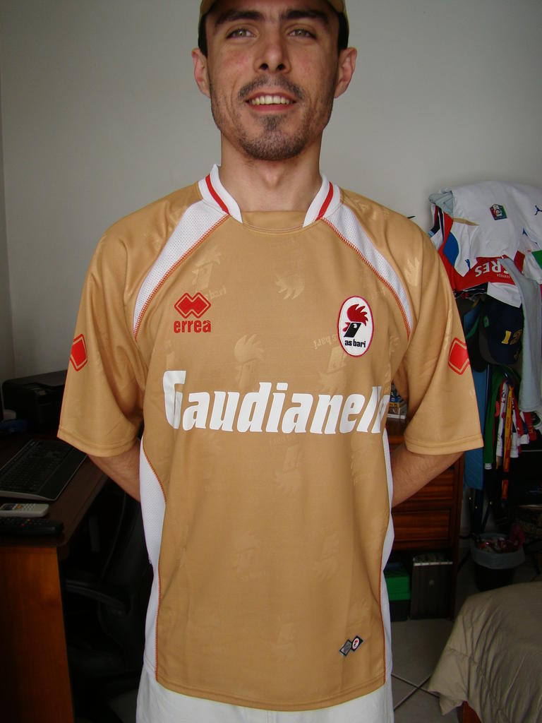 Bari Il Terzo maglia di calcio 2007 2008.