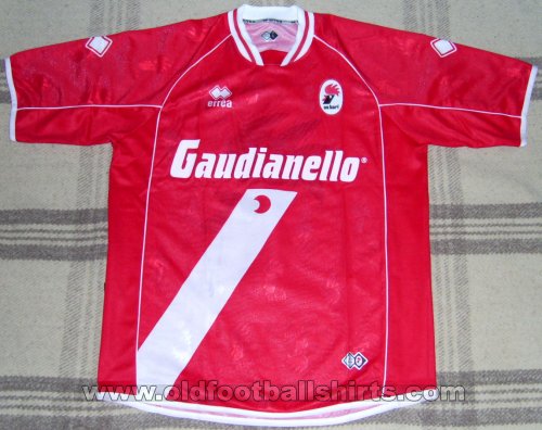 Bari Away football shirt 2005 - 2006