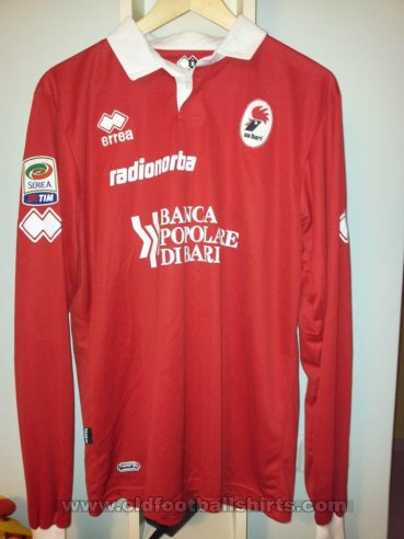 Bari Away football shirt 2010 - 2011