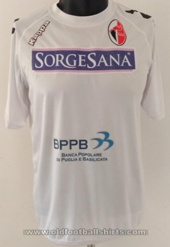 Bari Home football shirt 2018 - 2019