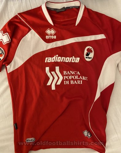 Bari Away football shirt 2009 - 2010