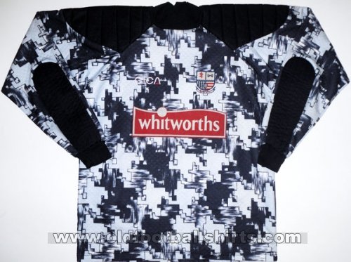AFC Rushden & Diamonds Goalkeeper football shirt 1995 - 1997