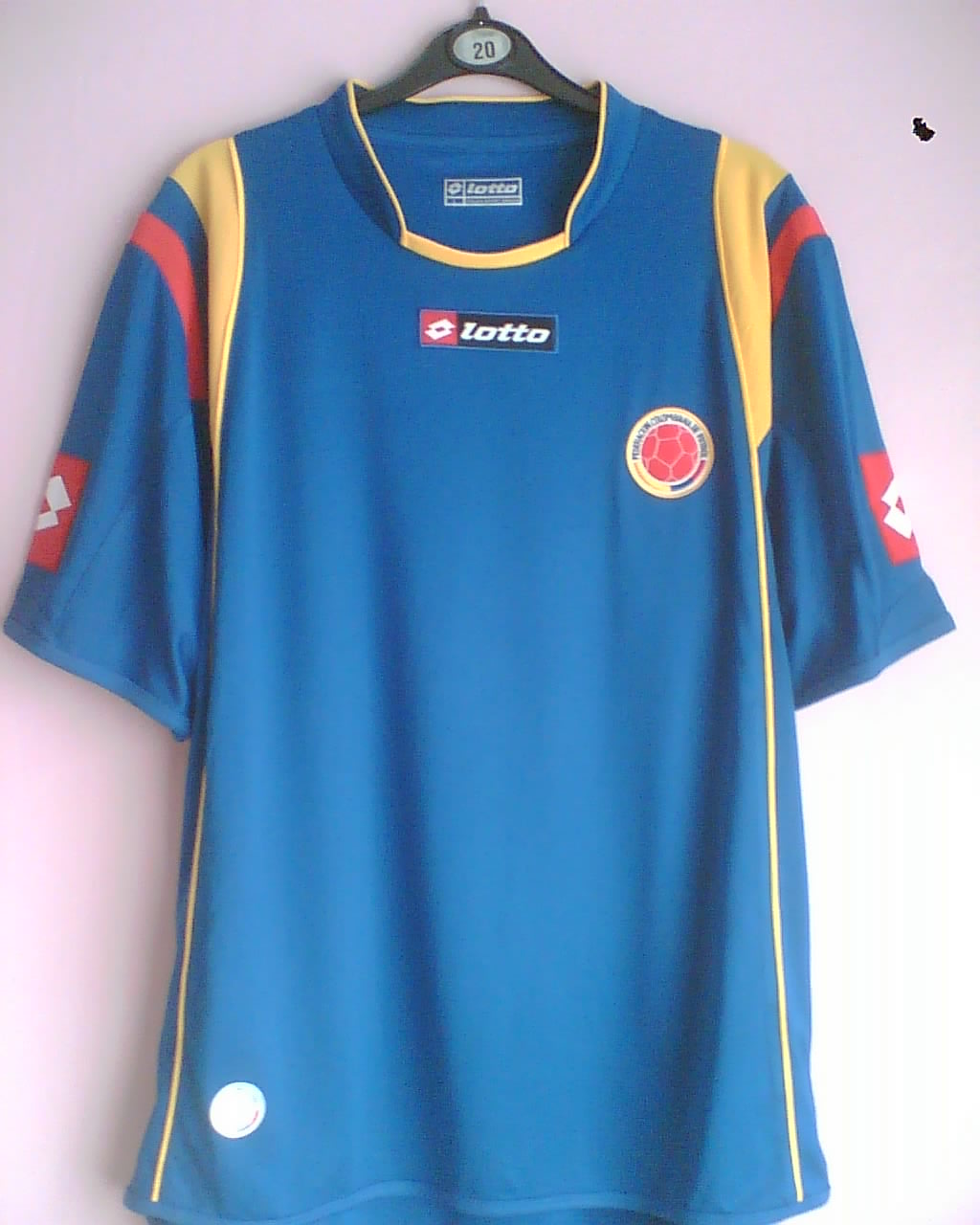 Colombia Visitante Camiseta de Fútbol 2009 - 2010.