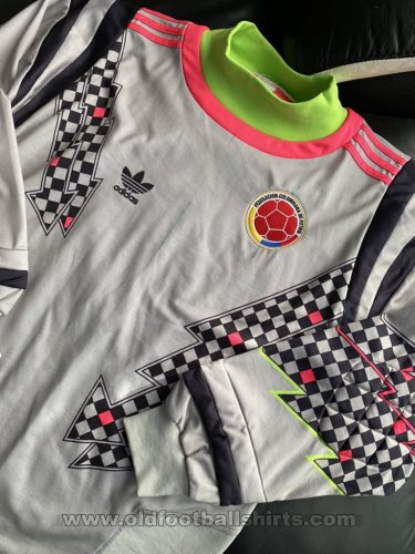 Colombia Goalkeeper football shirt 1990