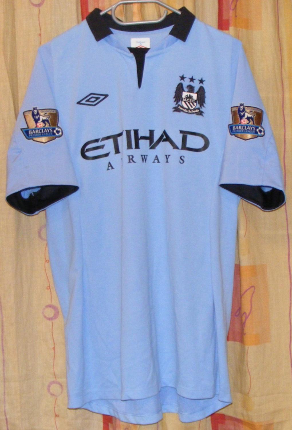 Zielig Snazzy Gearceerd Manchester City Home football shirt 2012 - 2013. Sponsored by Etihad