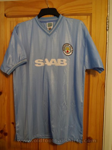 Manchester City Retro Replicas football shirt 1983 - 1984