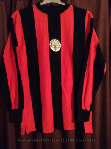 Manchester City Retro Replicas football shirt 1972 - 1975