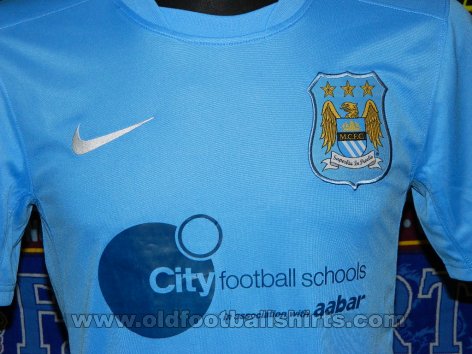 Manchester City Training/Leisure football shirt (unknown year)