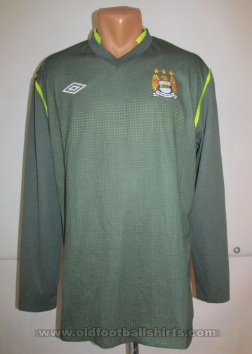 Manchester City Goalkeeper football shirt 2011 - 2012