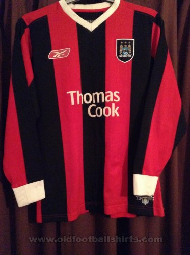 Manchester City Away football shirt 2004 - 2005