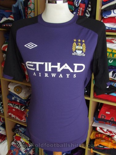 Manchester City Training/Leisure football shirt (unknown year)
