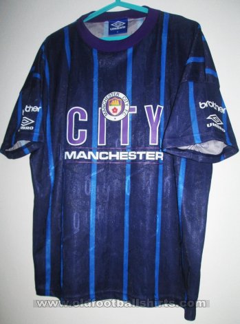 Manchester City Training/Leisure football shirt 1993 - ?