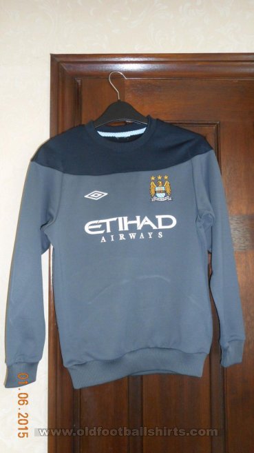 Manchester City Training/Leisure football shirt (unknown year)