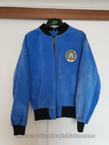 Manchester City Training/Leisure football shirt (unknown year)