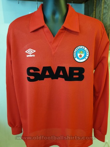 Manchester City Retro Replicas football shirt 1982 - 1983