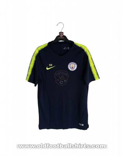 Manchester City Training/Leisure football shirt 2018 - 2019