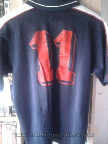 Vasas SC Away football shirt 2001 - 2002
