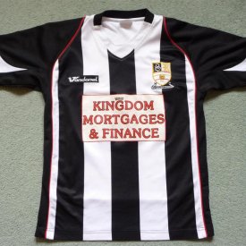 Stafford Rangers Home football shirt 2006 - 2008 sponsored by Kingdom Mortgages & Finance.