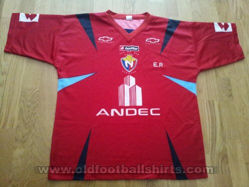El Nacional de Quito Home football shirt 2010 - 2012