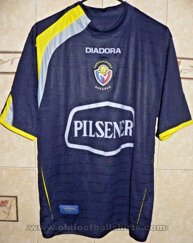 El Nacional de Quito Away football shirt 2005