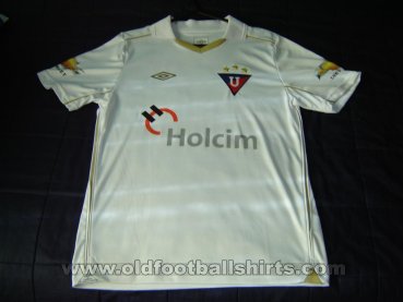LDU Quito Home football shirt 2010