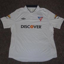 LDU Quito Home football shirt 2013 sponsored by Discover