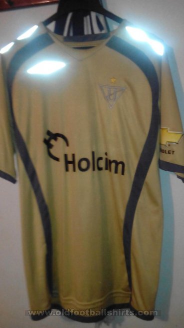 LDU Quito Away football shirt 2009