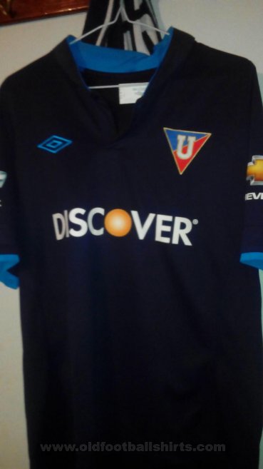LDU Quito Away football shirt 2013