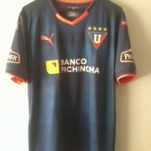 LDU Quito Home football shirt 2019 sponsored by Banco Pichincha