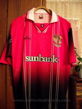 Stevenage FC Home football shirt 1998 - 2000