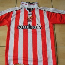 Stevenage FC Home football shirt 2000 - 2002 sponsored by Sunbank