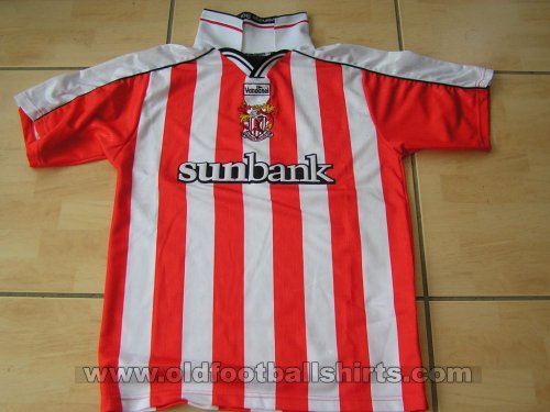 Stevenage FC Home football shirt 2000 - 2002