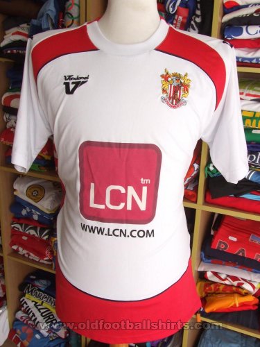Stevenage FC Home football shirt 2010 - 2011
