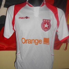 Étoile Sportive du Sahel Home football shirt (unknown year) sponsored by Orange