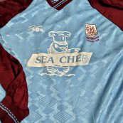 Home football shirt 1993 - 1994