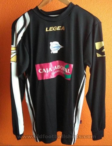 Alaves Away football shirt 2008