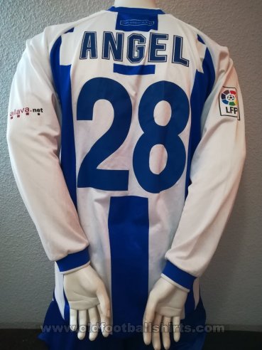 Alaves Home football shirt 2003 - 2004